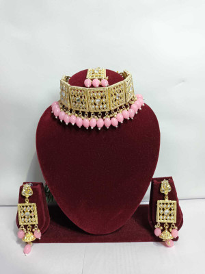 Avya Brass Gold Jewellery Set(Pack of 4)