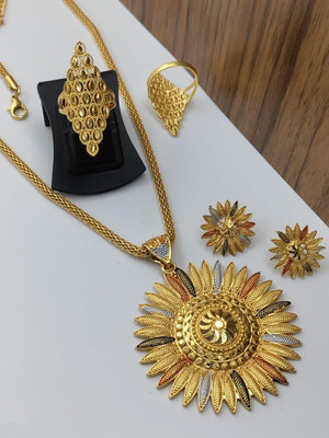 Palli Creation Brass Gold-plated Gold Jewellery Set(Pack of 1)