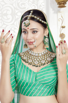Kanku And Radha Alloy Green Jewellery Set(Pack of 1)