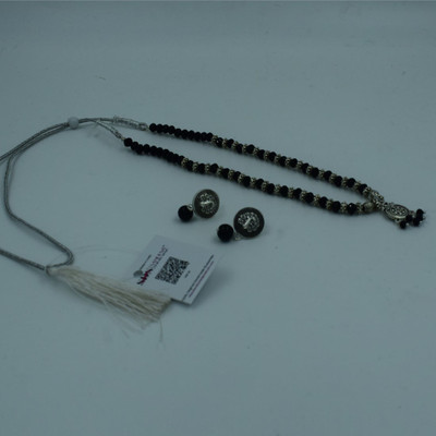 Sandhya Designer Studio Stone Black Jewellery Set(Pack of 1)