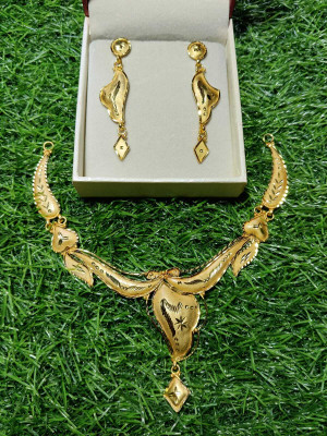 AUROVA Brass, Copper Gold-plated Gold, Copper Jewellery Set(Pack of 1)