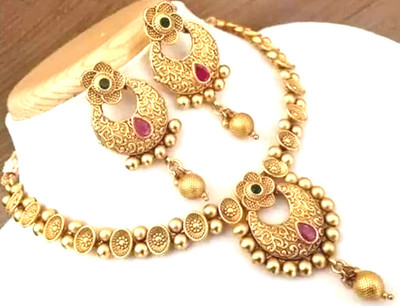J D Jewellers Alloy Gold-plated Gold, Maroon Jewellery Set(Pack of 1)