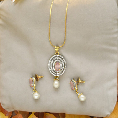Sri Jagdamba Pearls Mother of Pearl Gold-plated White Jewellery Set(Pack of 1)