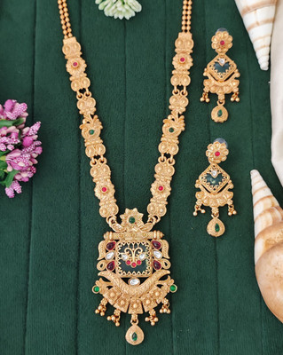 Oye Kudiye Brass Gold-plated Green Jewellery Set(Pack of 1)