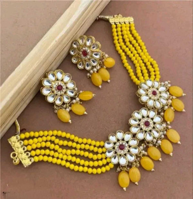 ARADHEMA Alloy Gold-plated Yellow Jewellery Set(Pack of 1)
