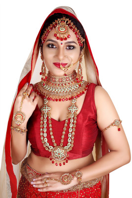 SS IMITATION JEWELLERY Alloy Gold-plated Red Jewellery Set(Pack of 1)