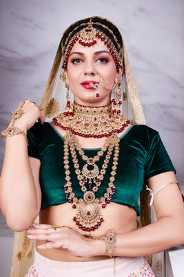 SS IMITATION JEWELLERY Alloy Gold-plated Maroon Jewellery Set(Pack of 7)