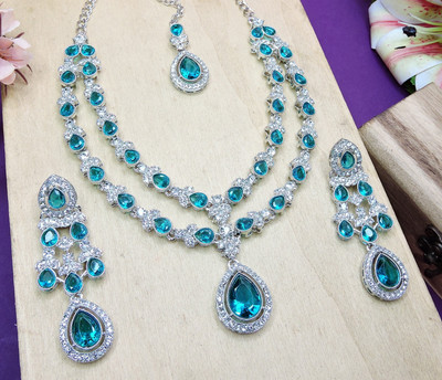 VATSALYA creation Alloy Gold-plated Turquoise Jewellery Set(Pack of 1)