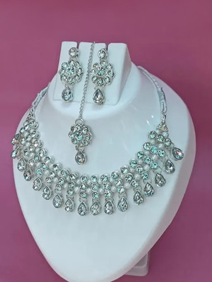 Ruhi Alloy Silver Jewellery Set(Pack of 1)