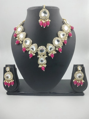 Divisha Alloy Gold-plated Pink Jewellery Set(Pack of 1)