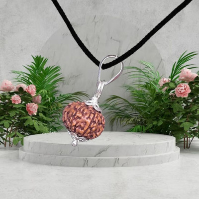 Kuttumb Gems & Jewels Brass Silver Brown Jewellery Set(Pack of 1)