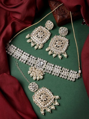 Sukkhi Alloy Gold-plated White Jewellery Set(Pack of 4)