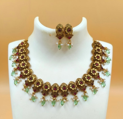 Joyful Alloy Gold-plated Beige Jewellery Set(Pack of 1)