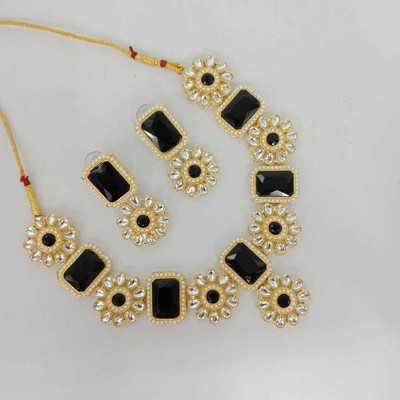 house of common Alloy Gold-plated Black, White Jewellery Set(Pack of 1)