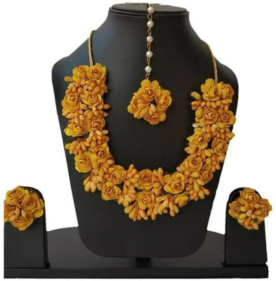 GemNest Alloy Gold-plated Yellow Jewellery Set(Pack of 1)