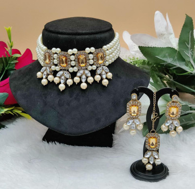 Manmohini Alloy Gold-plated Gold Jewellery Set(Pack of 1)