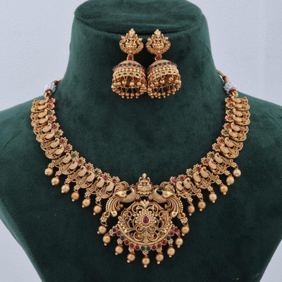Influtive Traditional Wedding Wear Necklace/Jewellery Set For Women and Girls Cubic Zirconia Gold-plated Plated Brass Necklace Set