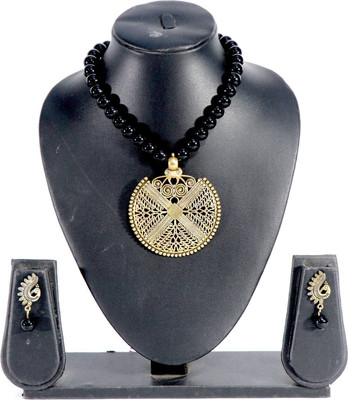 YOGITACREATIONS Brass Gold-plated Black Jewellery Set(Pack of 1)