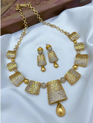 Influtive Brass Gold-plated Gold Jewellery Set(Pack of 1)