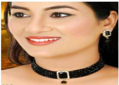 Chikku Alloy Gold-plated Black Jewellery Set(Pack of 1)