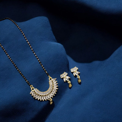 CLONEO Alloy Gold-plated White Jewellery Set(Pack of 1)