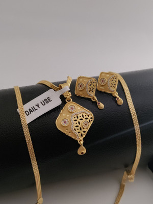 Yuktira Collection Brass Gold-plated Gold Jewellery Set(Pack of 1)