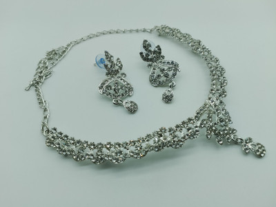 R A Enterprises Alloy Gold-plated Silver Jewellery Set(Pack of 1)