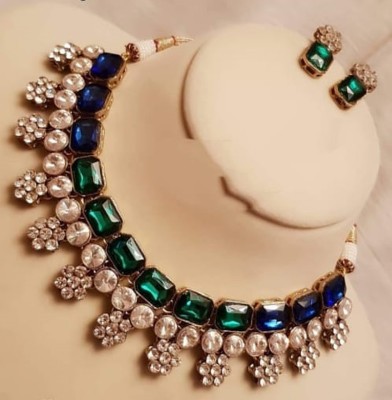 White pearl Brass Gold-plated Blue, Green Jewellery Set(Pack of 1)