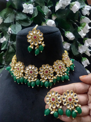 Dsara Creations Brass Green Jewellery Set(Pack of 1)