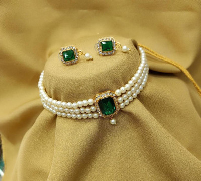 CHARBHUJA Alloy Gold-plated Green Jewellery Set(Pack of 1)