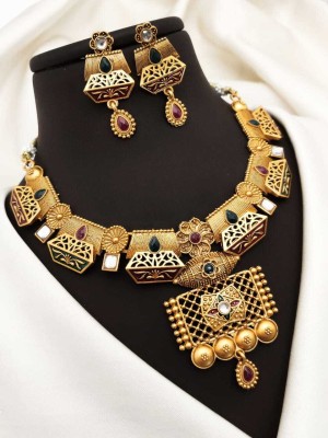 SHIVAY FASHION HUB Alloy Gold-plated Gold Jewellery Set(Pack of 1)