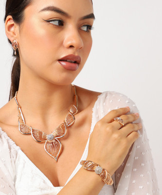 SOHI Alloy Gold-plated Beige Jewellery Set(Pack of 4)