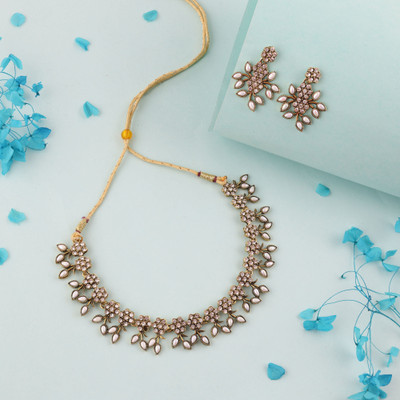 Sangria Brass Gold-plated Gold, White Jewellery Set(Pack of 1)