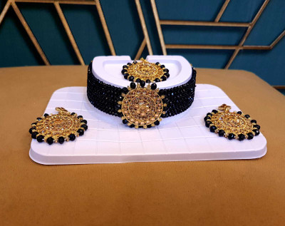 Gorgeous Gems Brass Black, Gold Jewellery Set(Pack of 1)