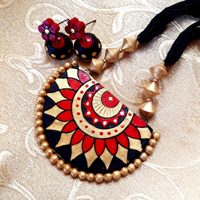AVIGHNA Terracotta, Dori Red, Black Jewellery Set(Pack of 1)