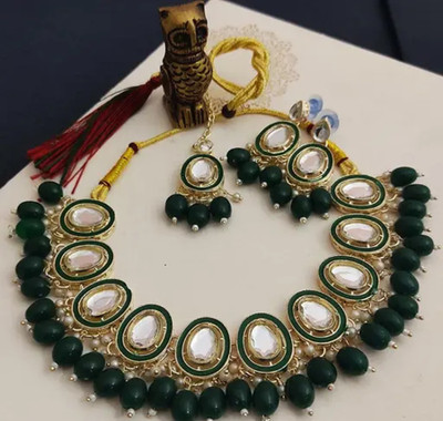 amulet aura Silver, Alloy Silver, Gold-plated Green, White Jewellery Set(Pack of 1)