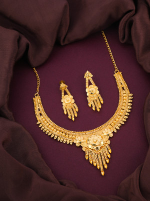 Hitarth Fashion Jewellery Brass Gold-plated Gold Jewellery Set(Pack of 1)