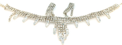 TRIENTRI Metal Rhodium Silver, White Jewellery Set(Pack of 1)