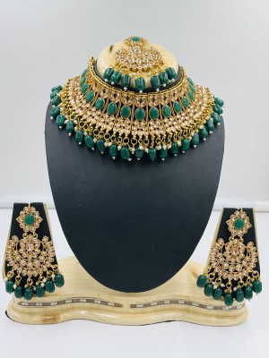 SS IMITATION JEWELLERY Alloy Gold-plated Green Jewellery Set(Pack of 1)