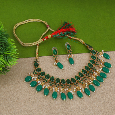 Raaji's Alloy Gold-plated Green Jewellery Set(Pack of 1)
