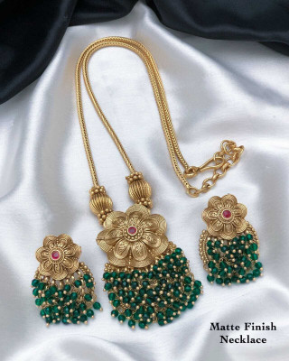 Joyful Copper Gold-plated Green Jewellery Set(Pack of 1)