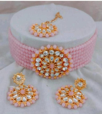 Ruhi Alloy Gold-plated Pink Jewellery Set(Pack of 1)