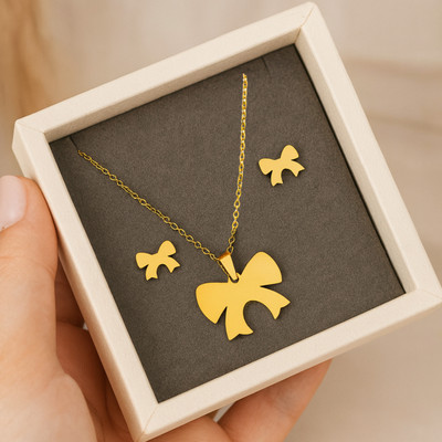 pinkbox Stainless Steel Gold-plated Gold Jewellery Set(Pack of 1)