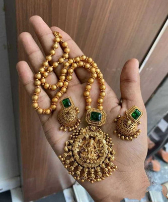 Shilpa Creation Alloy Gold-plated Green Jewellery Set(Pack of 1)