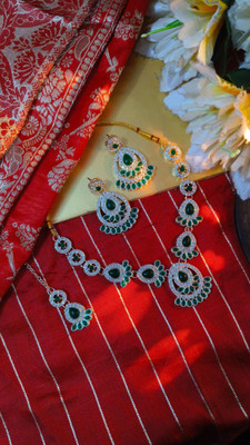 SDJ Brass Gold-plated Green Jewellery Set(Pack of 1)