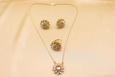 VIVANTA DESIGN Brass, Alloy Gold-plated Gold Jewellery Set(Pack of 1)