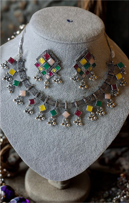 SUMANA PARIDHAN Alloy Multicolor Jewellery Set(Pack of 1)