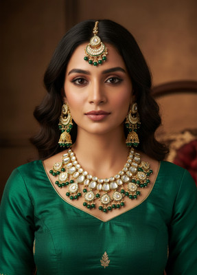ROYSA Alloy Gold-plated Green, White, Gold Jewellery Set(Pack of 1)