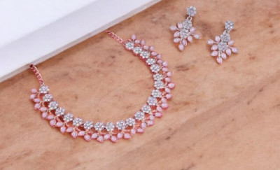 Matram Alloy Gold-plated Rose Gold Jewellery Set(Pack of 1)