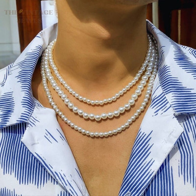 ISLANA Mother of Pearl White Jewellery Set(Pack of 1)